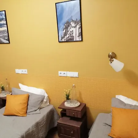 Plena 住宿加早餐酒店 洛里什